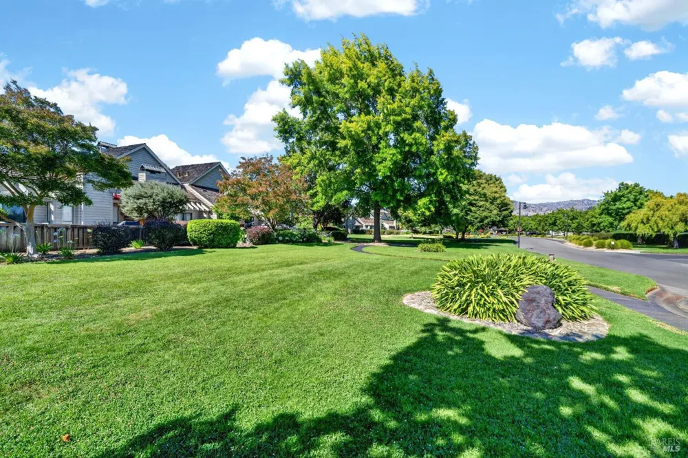 1926 Oak Circle Yountville, CA 94599