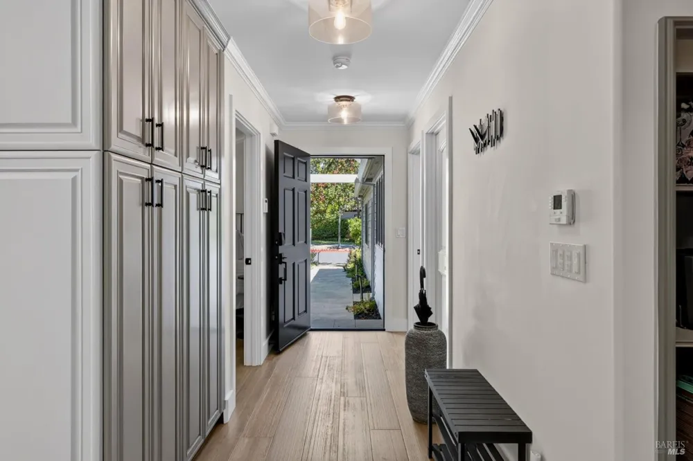 1926 Oak Circle Yountville, CA 94599