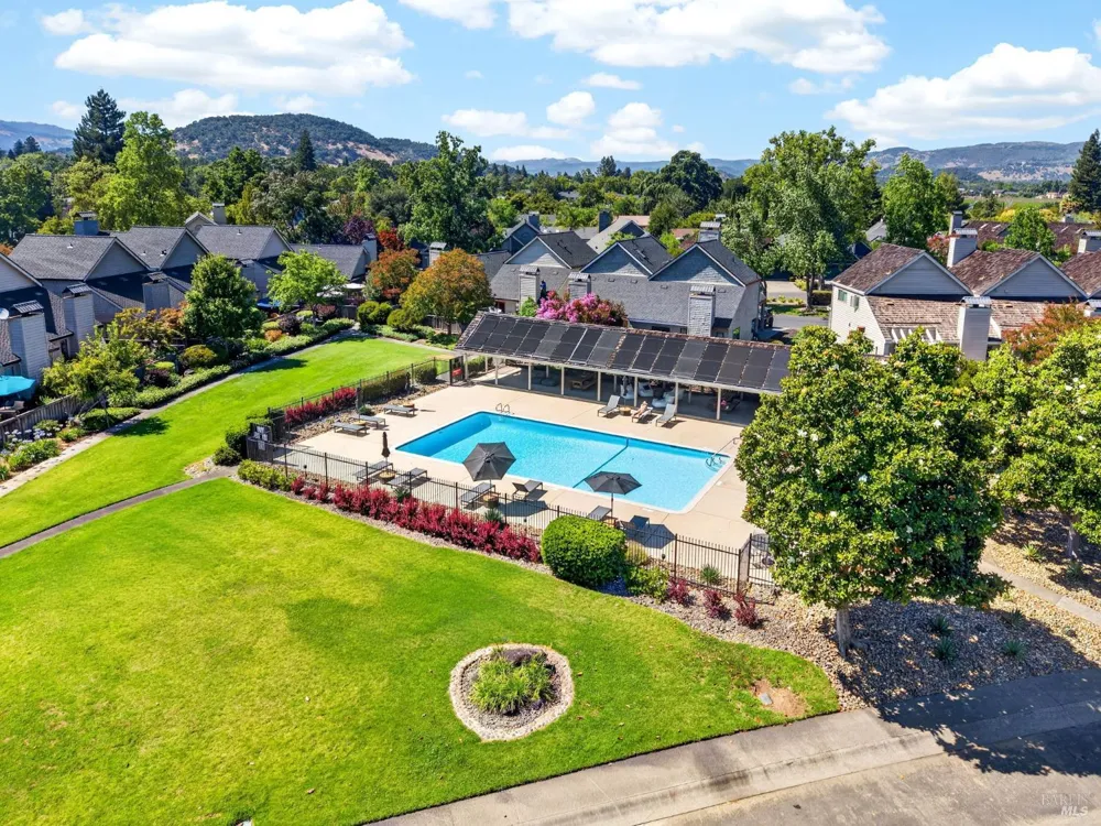 1926 Oak Circle Yountville, CA 94599