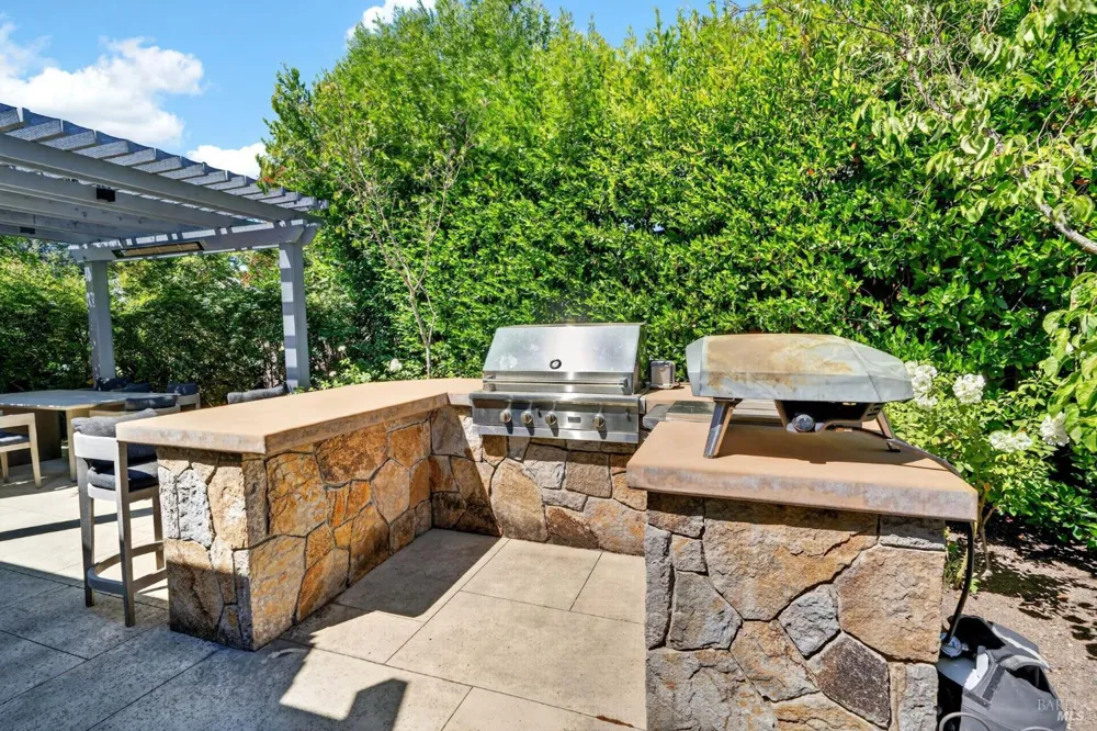 1926 Oak Circle Yountville, CA 94599