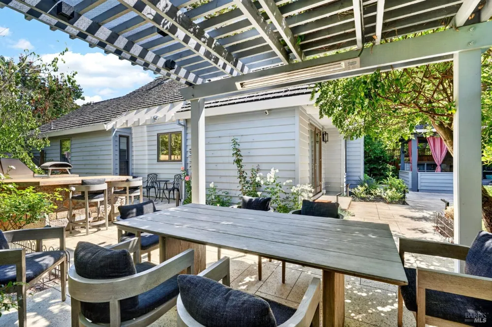 1926 Oak Circle Yountville, CA 94599