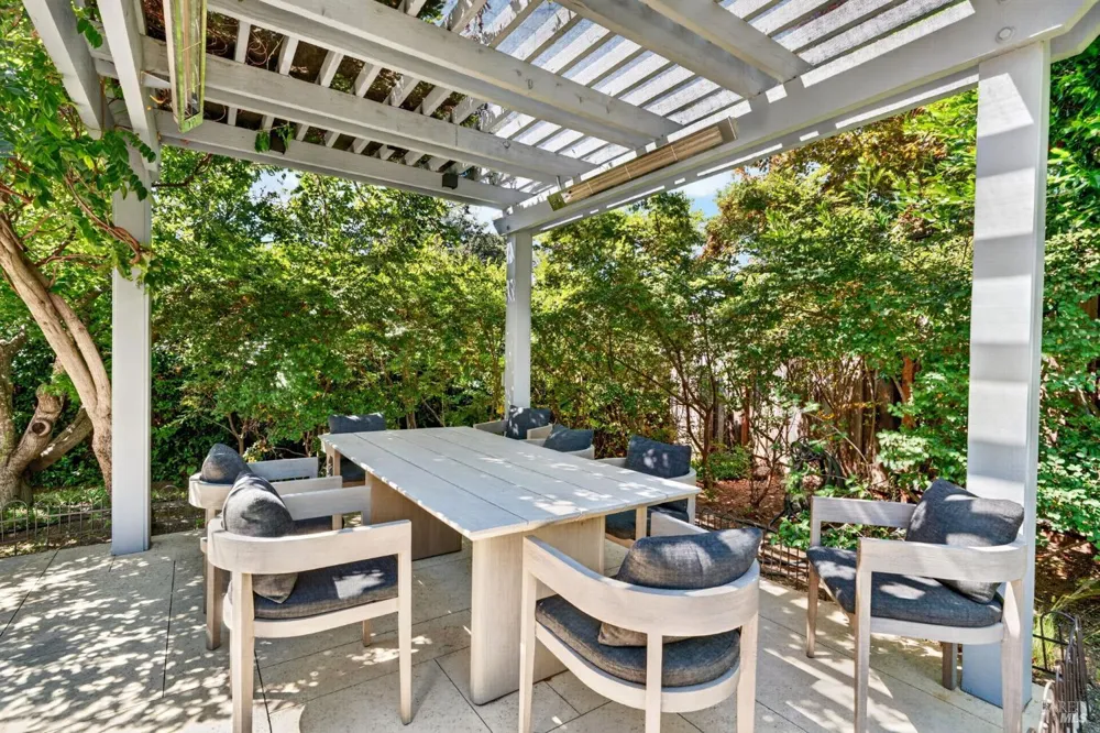 1926 Oak Circle Yountville, CA 94599