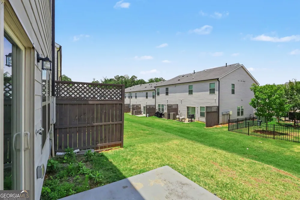 5473 Plain Field LN Lilburn, GA 30047