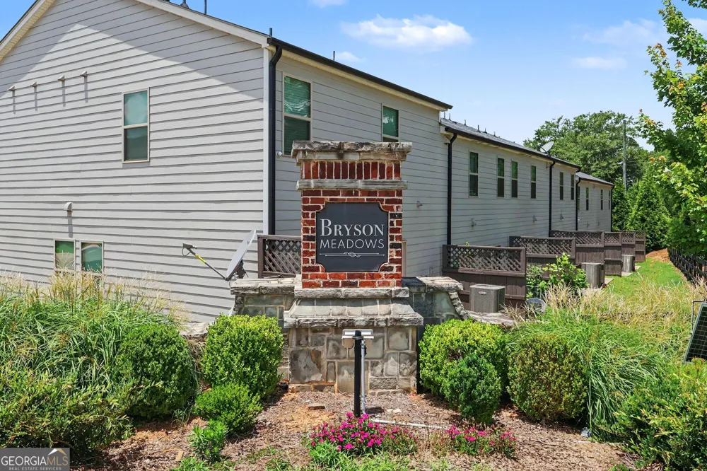 5473 Plain Field LN Lilburn, GA 30047