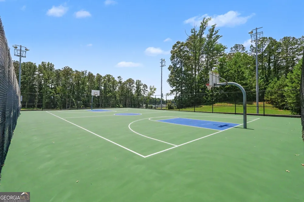 5473 Plain Field LN Lilburn, GA 30047