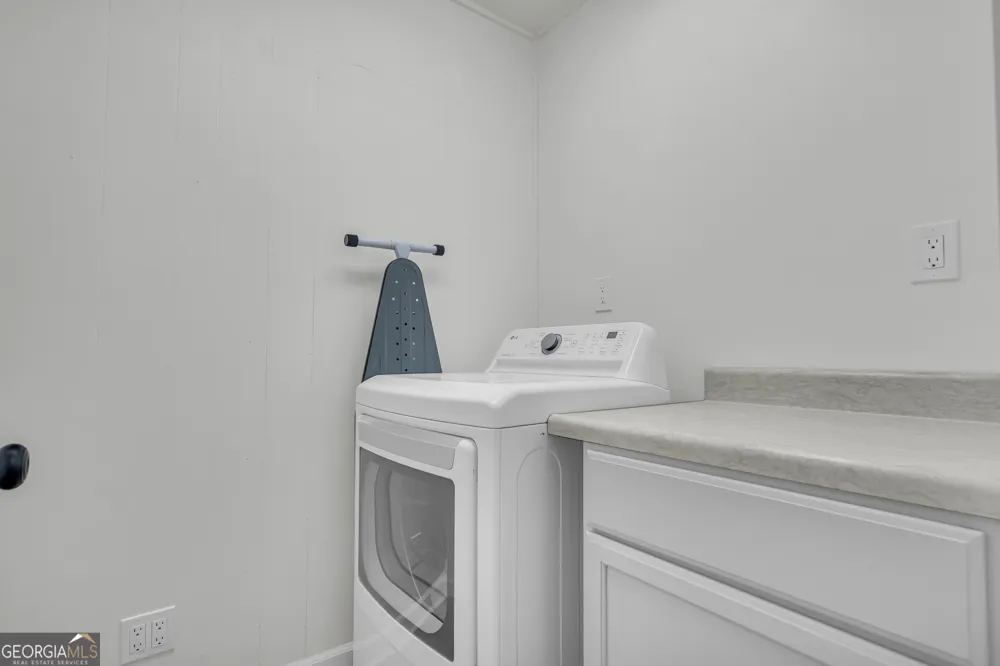 156 White Pine RD Toccoa, GA 30577