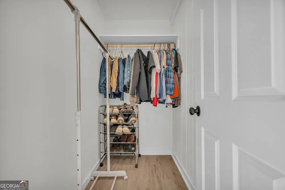 156 White Pine RD Toccoa, GA 30577