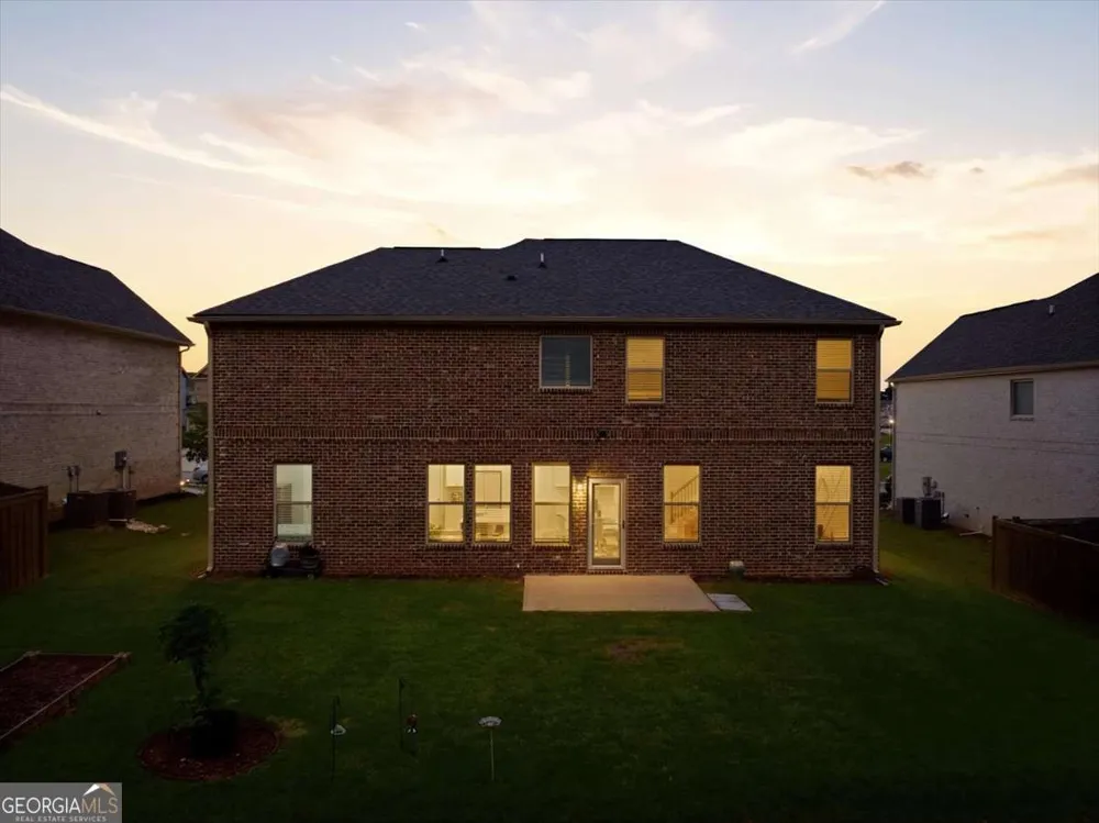 2116 Cadenza CIR Dacula, GA 30019