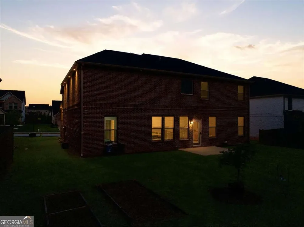 2116 Cadenza CIR Dacula, GA 30019