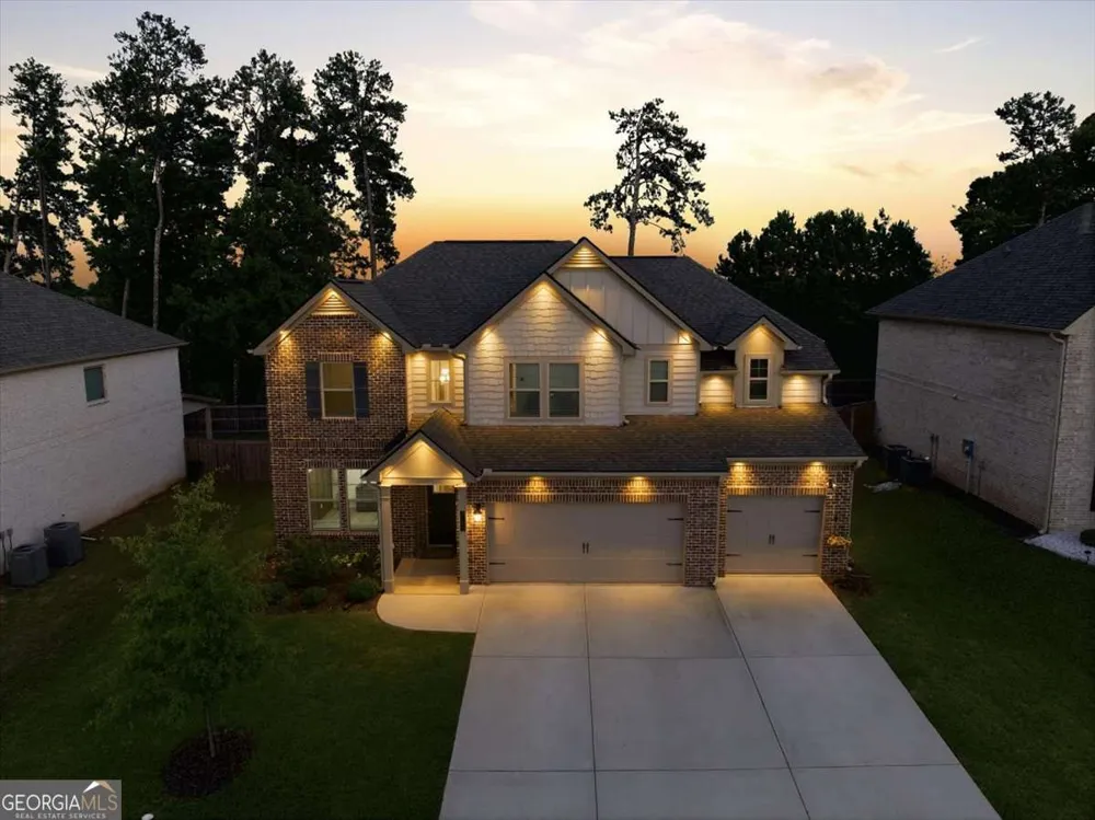 2116 Cadenza CIR Dacula, GA 30019