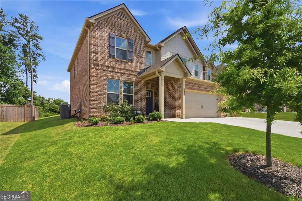 2116 Cadenza CIR Dacula, GA 30019