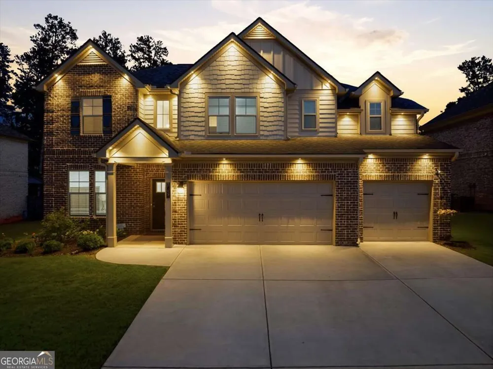 2116 Cadenza CIR Dacula, GA 30019
