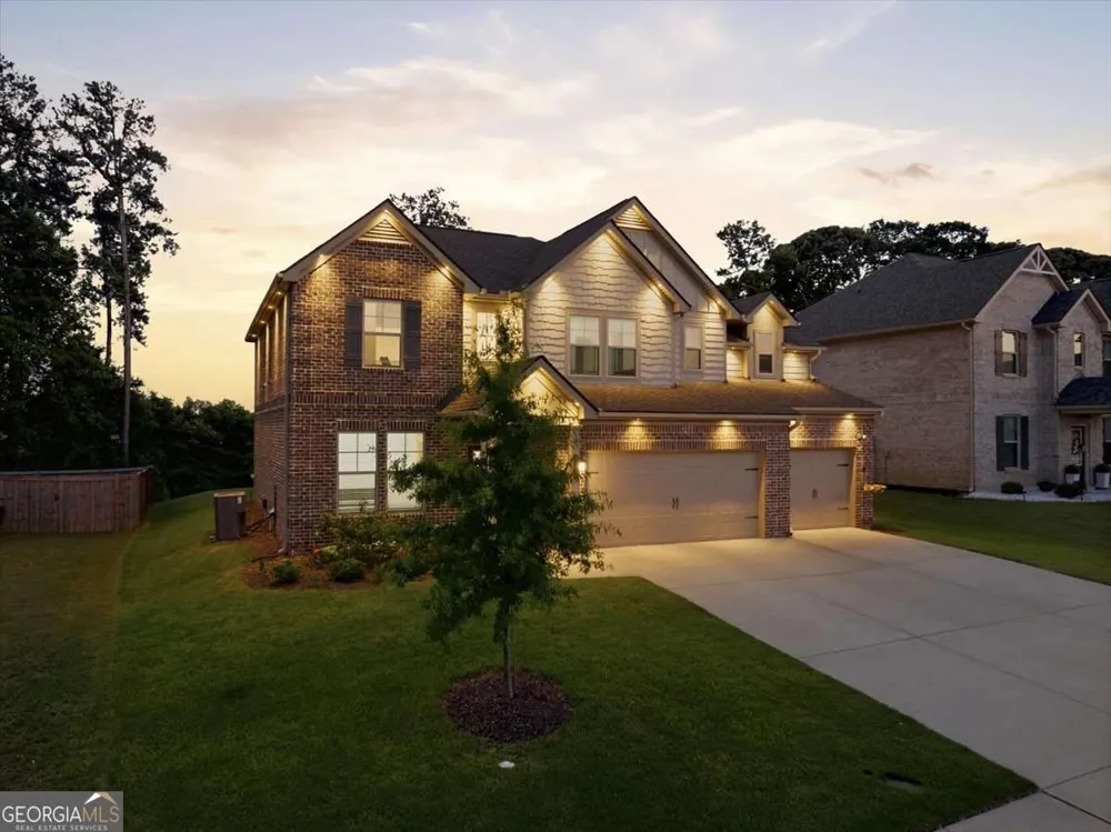 2116 Cadenza CIR Dacula, GA 30019