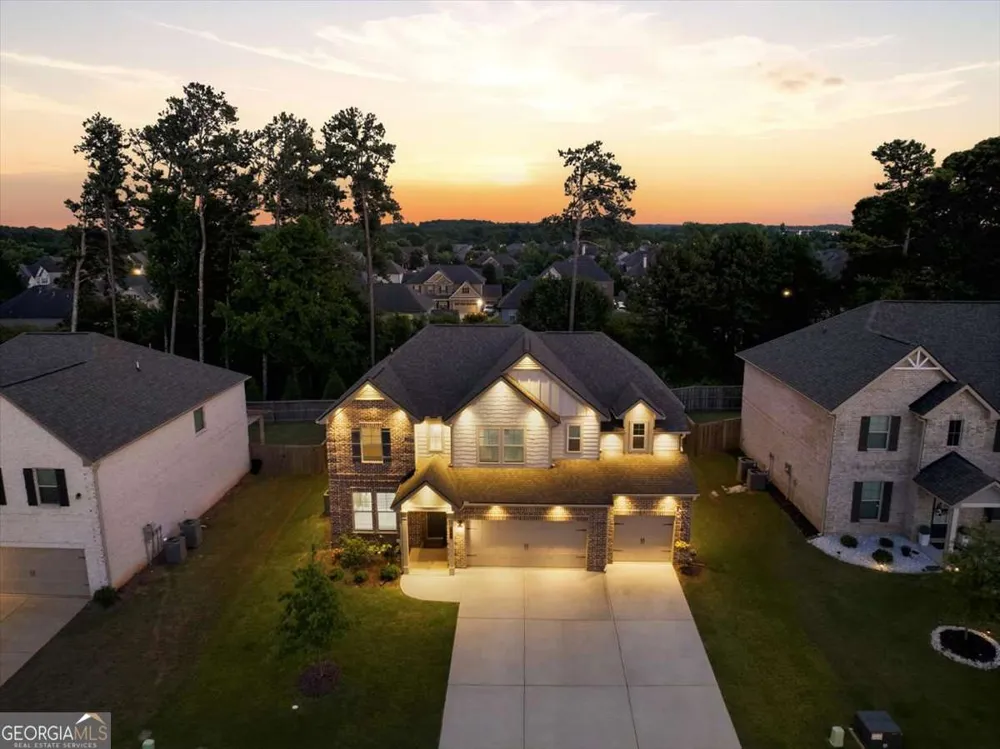 2116 Cadenza CIR Dacula, GA 30019