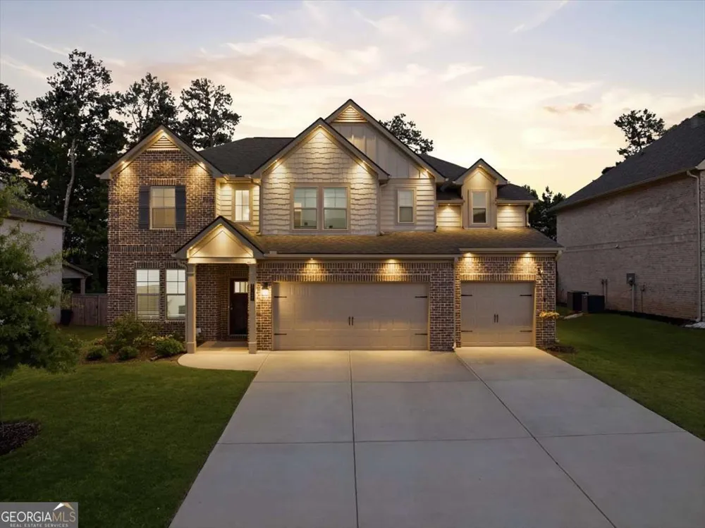 2116 Cadenza CIR Dacula, GA 30019