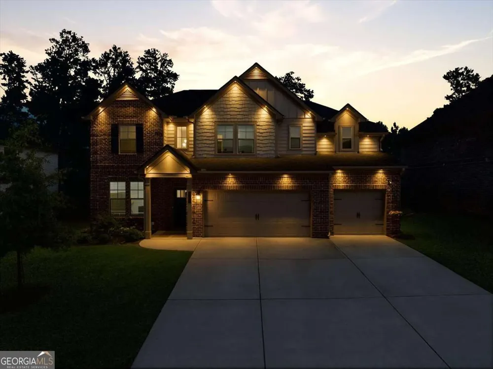 2116 Cadenza CIR Dacula, GA 30019