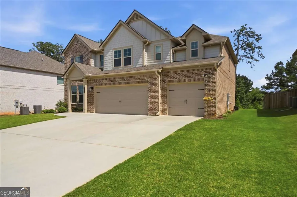 2116 Cadenza CIR Dacula, GA 30019