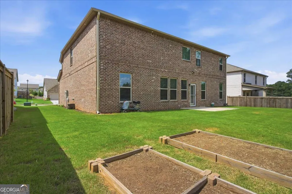 2116 Cadenza CIR Dacula, GA 30019