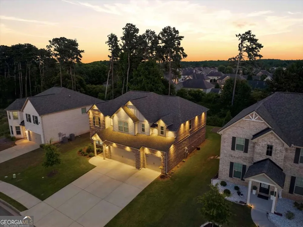 2116 Cadenza CIR Dacula, GA 30019