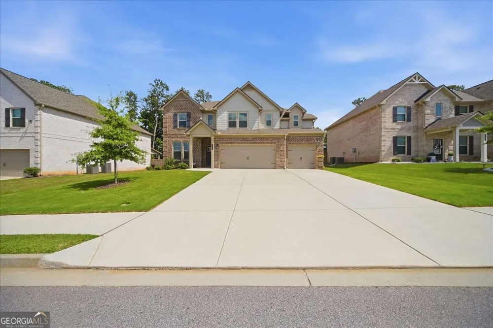 2116 Cadenza CIR Dacula, GA 30019