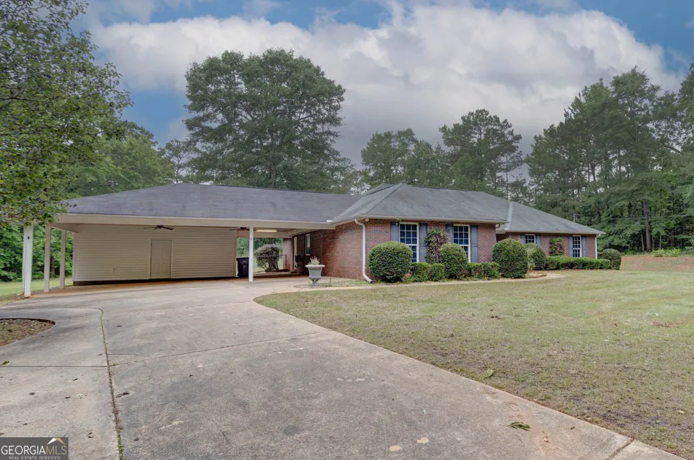 1024 Lee Road 175 Salem, AL 36874