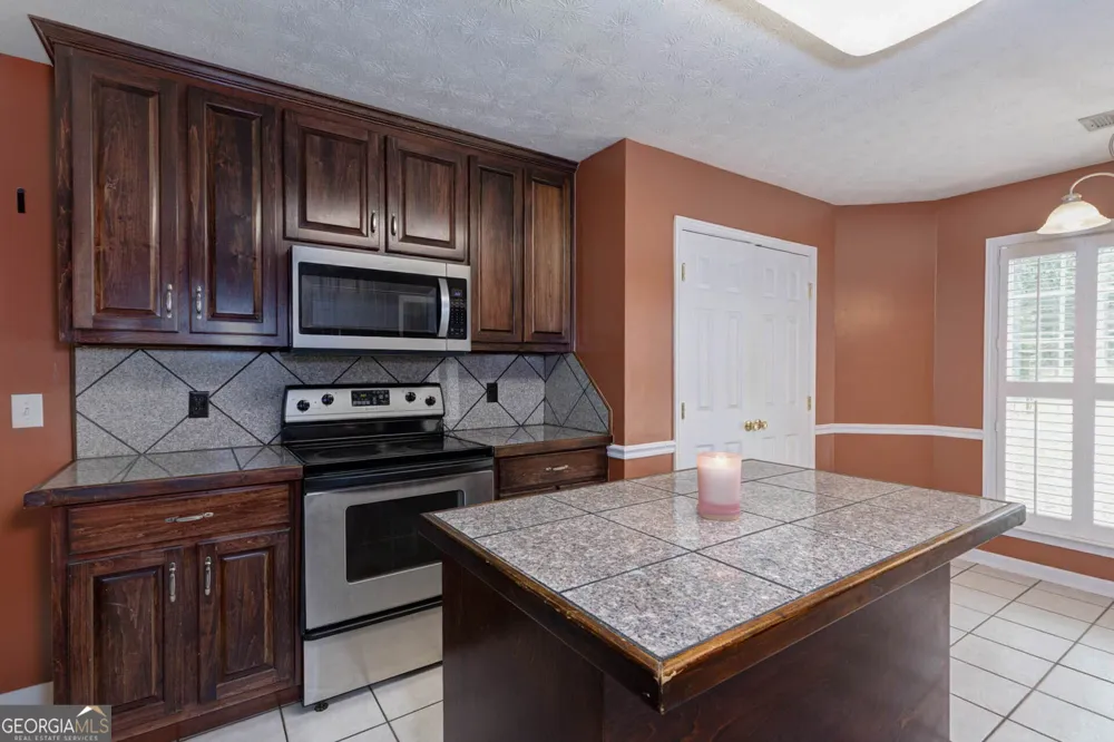 1024 Lee Road 175 Salem, AL 36874