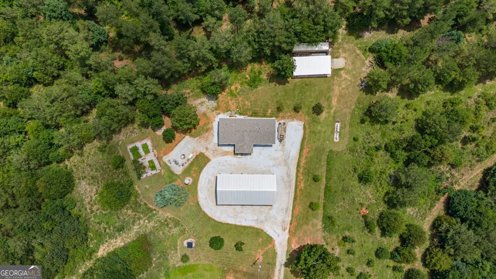 2286 Duffell Martin RD Comer, GA 30629