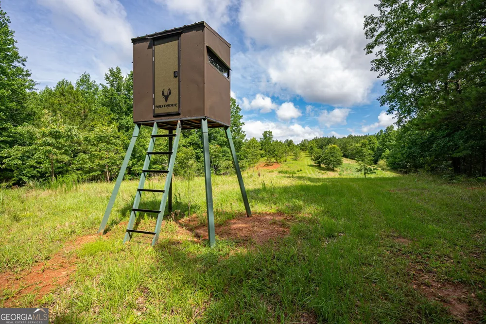 2286 Duffell Martin RD Comer, GA 30629