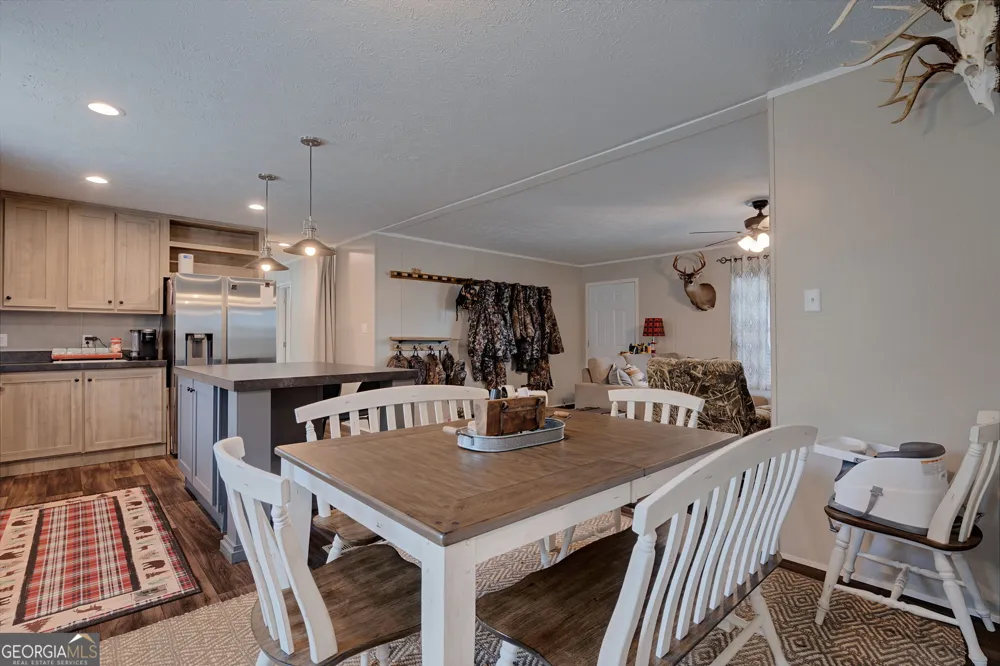 2286 Duffell Martin RD Comer, GA 30629