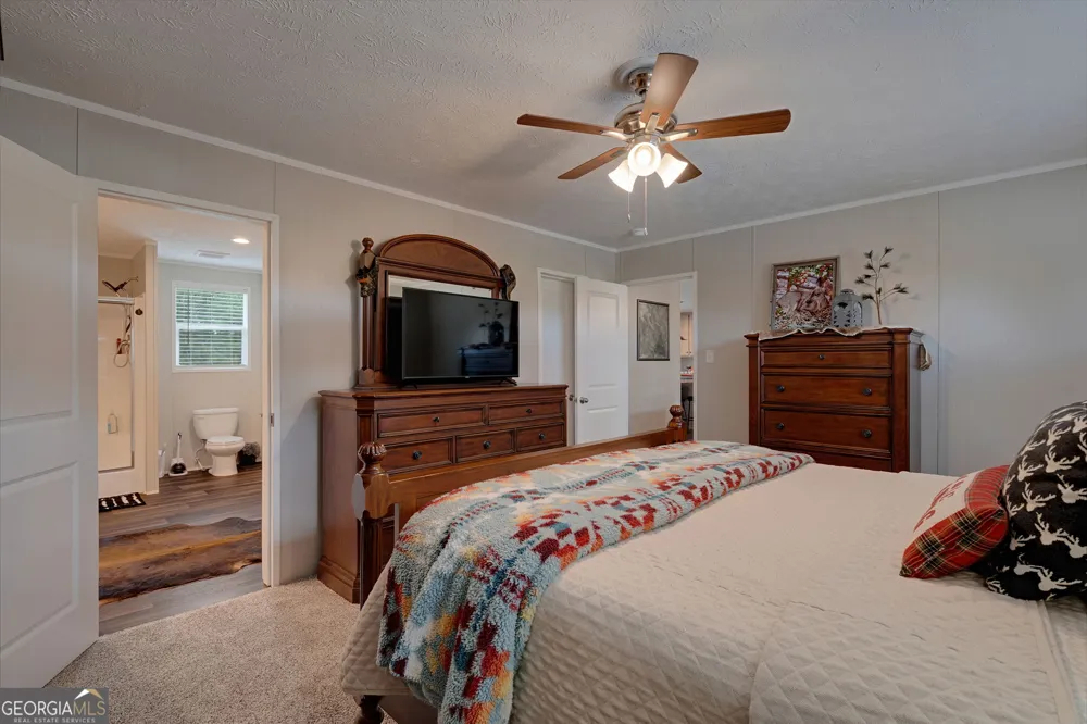 2286 Duffell Martin RD Comer, GA 30629
