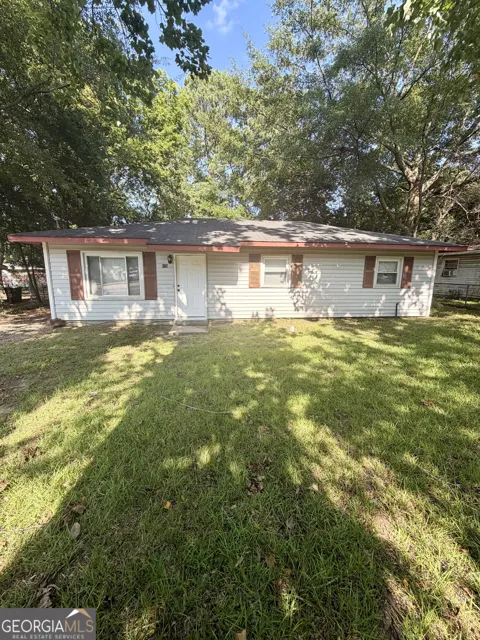 814 Crestwood TER