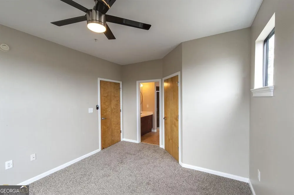 898 Oak ST SW Atlanta, GA 30310