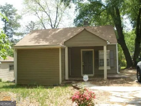 2577 Eastwood DR