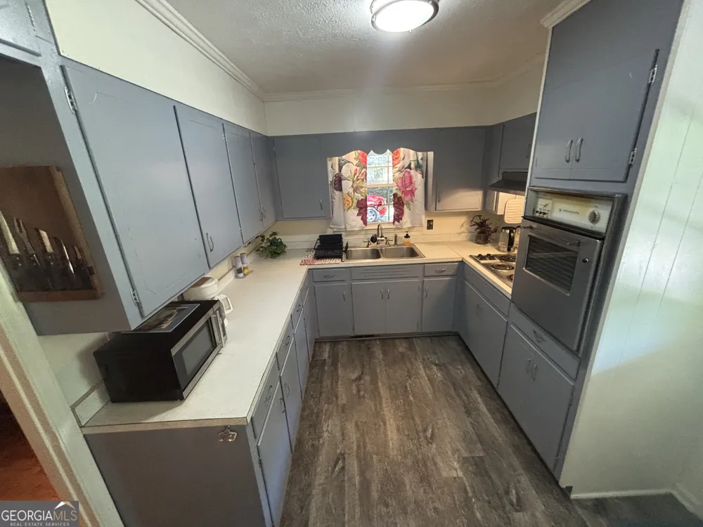152 Crest DR Cochran, GA 31014