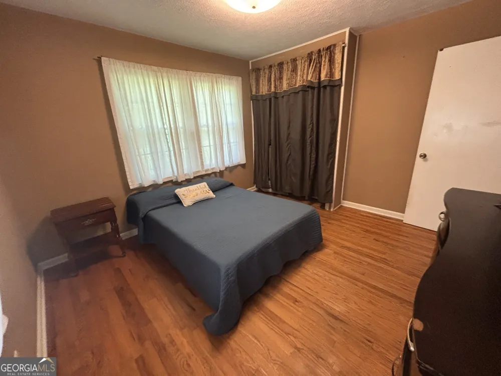 152 Crest DR Cochran, GA 31014