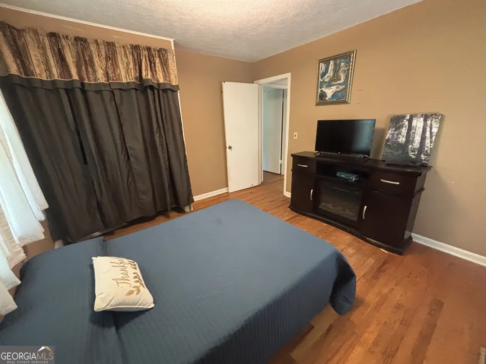 152 Crest DR Cochran, GA 31014
