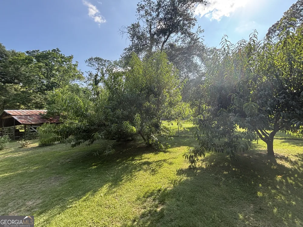 152 Crest DR Cochran, GA 31014
