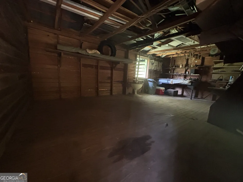 152 Crest DR Cochran, GA 31014