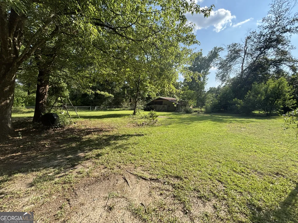 152 Crest DR Cochran, GA 31014