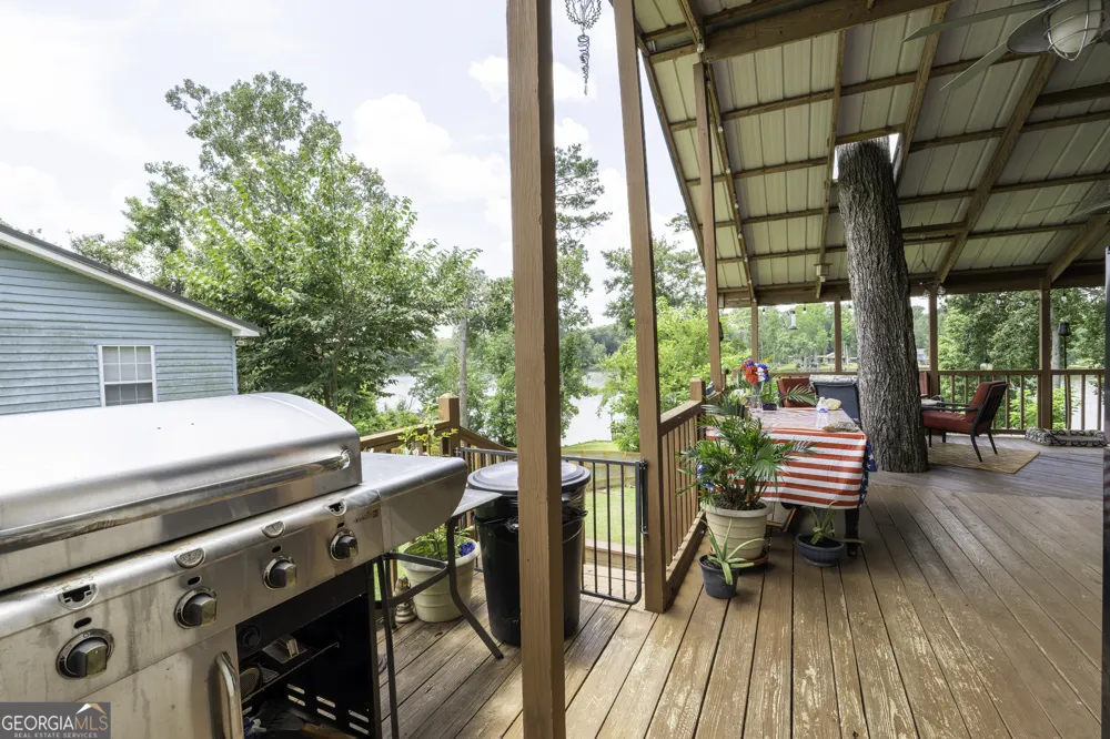 884 S Lake DR East Dublin, GA 31027