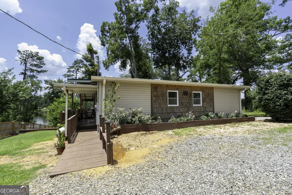 884 S Lake DR East Dublin, GA 31027