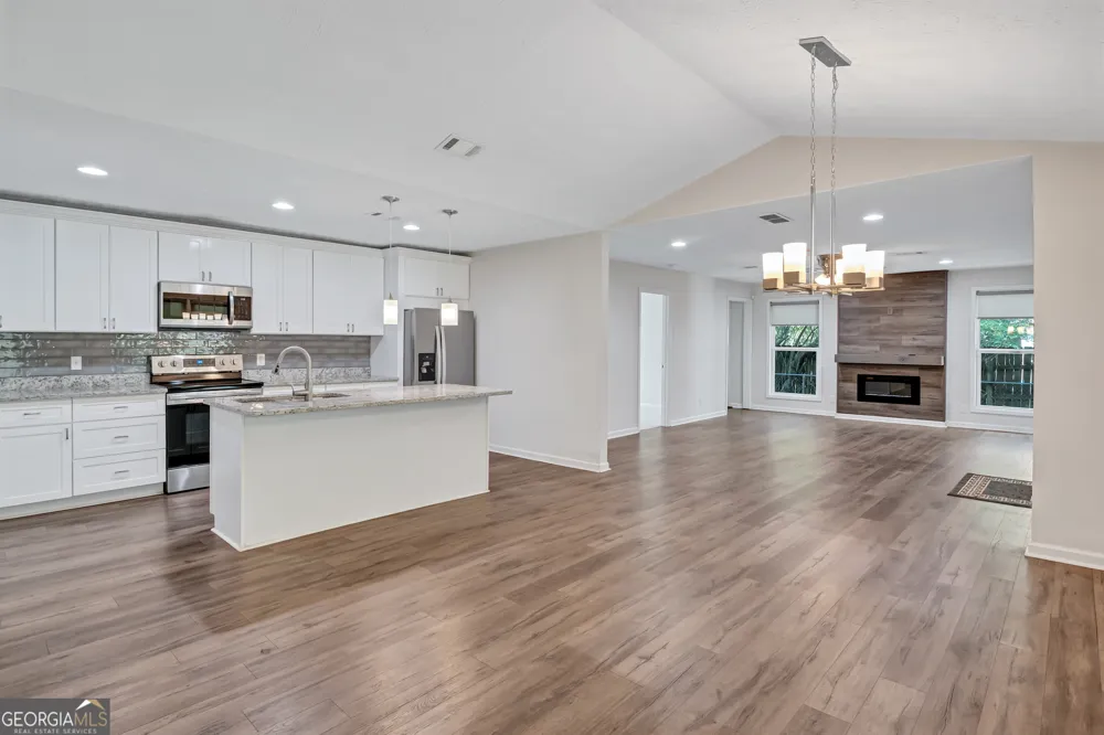 5772 Lilburn Stone Mountain RD Stone Mountain, GA 30087