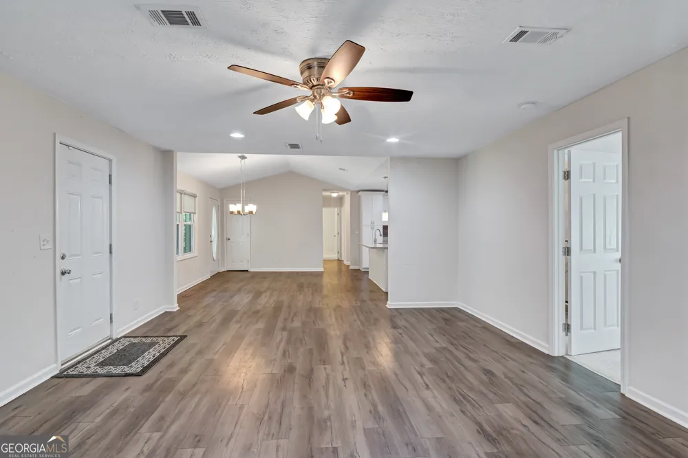 5772 Lilburn Stone Mountain RD Stone Mountain, GA 30087