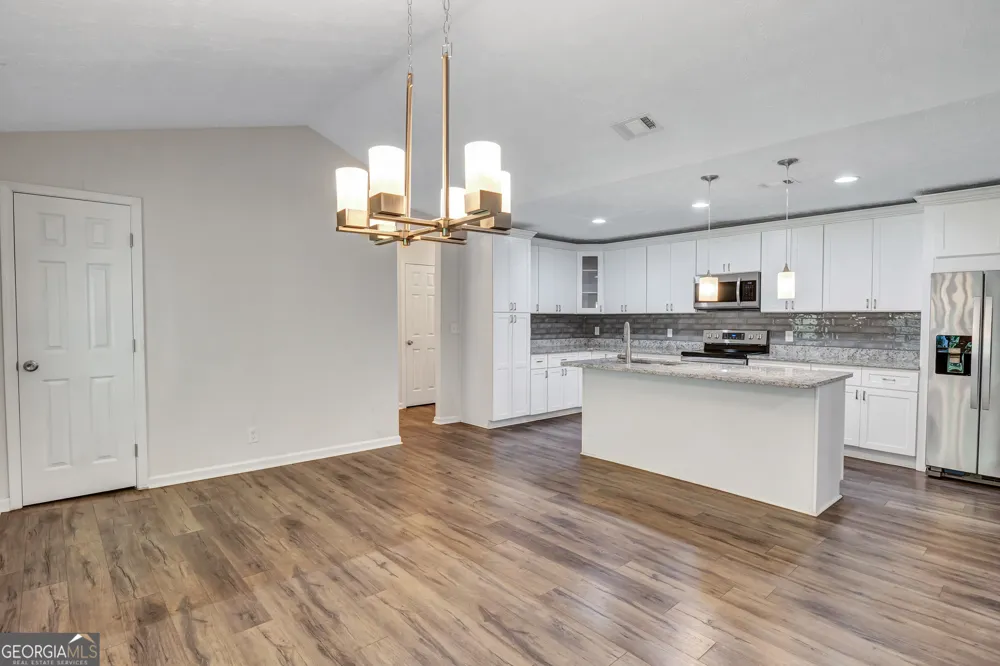 5772 Lilburn Stone Mountain RD Stone Mountain, GA 30087