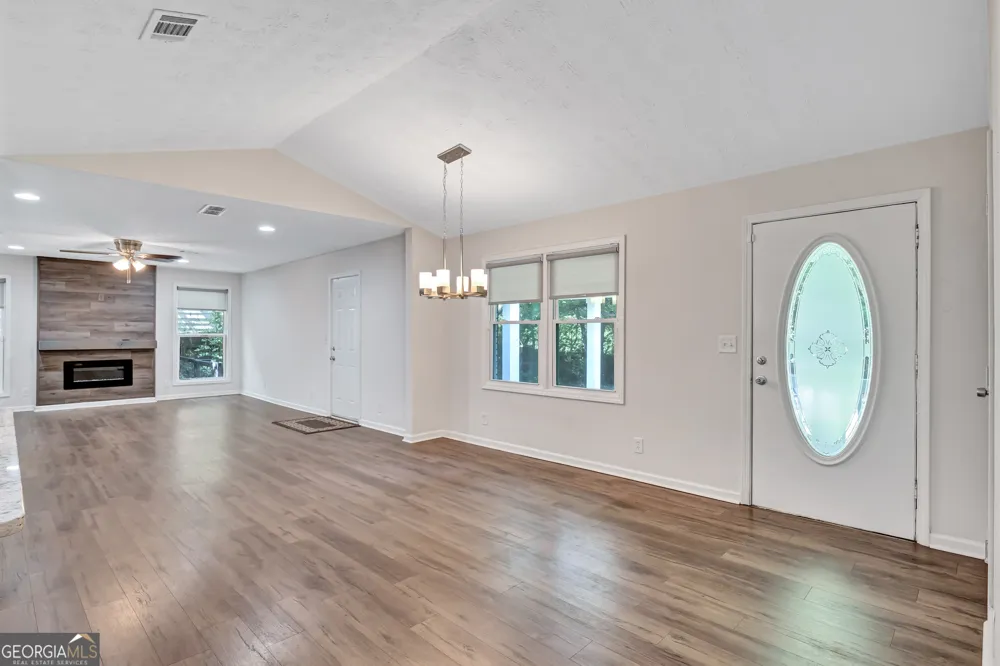 5772 Lilburn Stone Mountain RD Stone Mountain, GA 30087