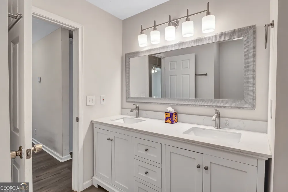 5772 Lilburn Stone Mountain RD Stone Mountain, GA 30087