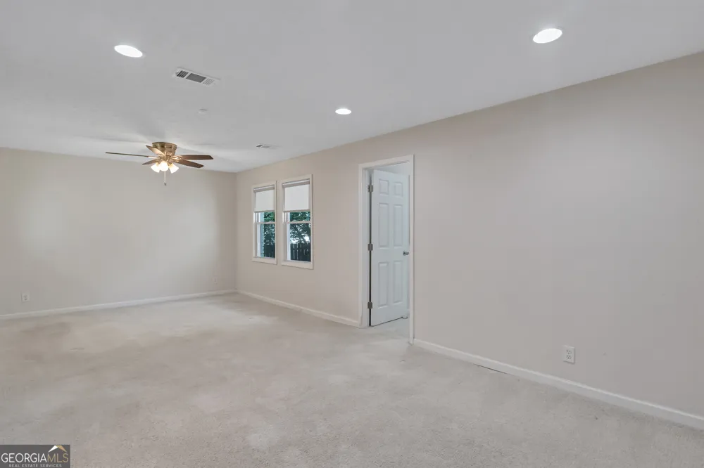 5772 Lilburn Stone Mountain RD Stone Mountain, GA 30087