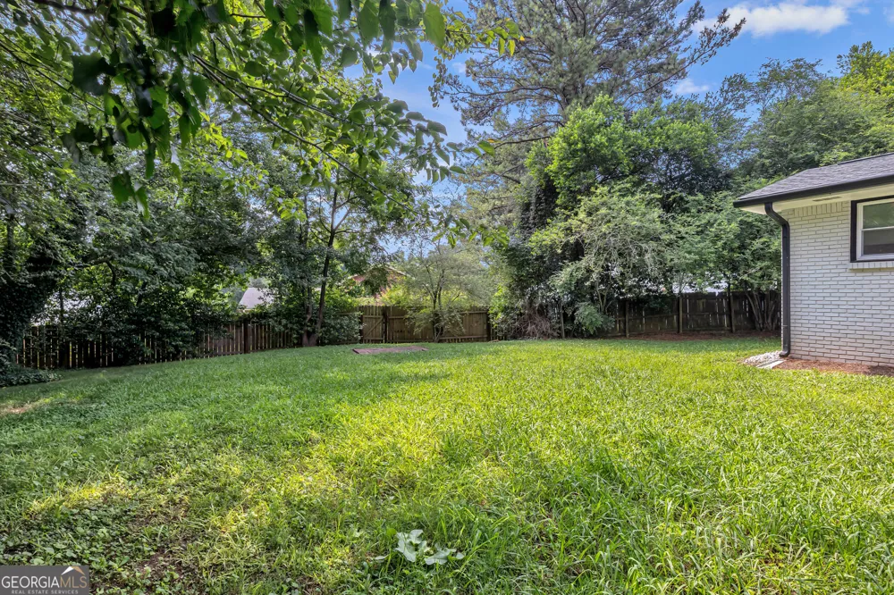 5772 Lilburn Stone Mountain RD Stone Mountain, GA 30087