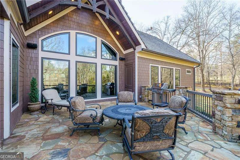 210 Etowah LNDG Ball Ground, GA 30107