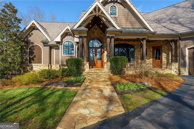210 Etowah LNDG Ball Ground, GA 30107